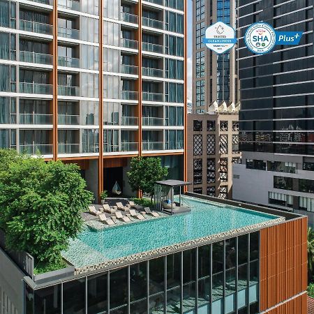 Oakwood Suites Bangkok Dış mekan fotoğraf The rooftop pool