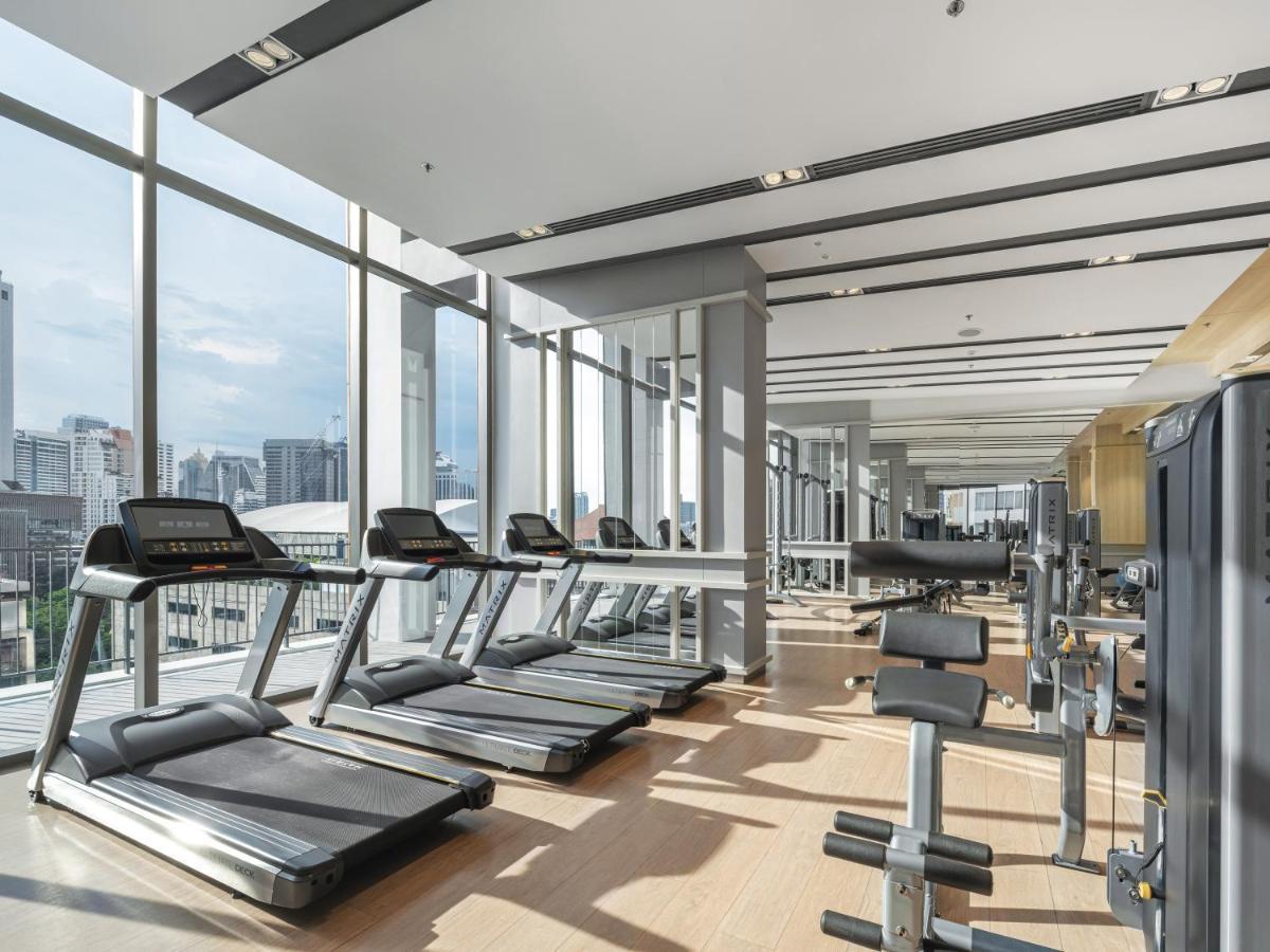 Oakwood Suites Bangkok Dış mekan fotoğraf The gym